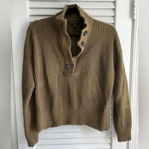 Banana Republic factory button mock neck sweater size medium